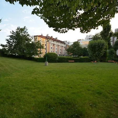 Lux Hotel *