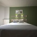 Lux Hotel